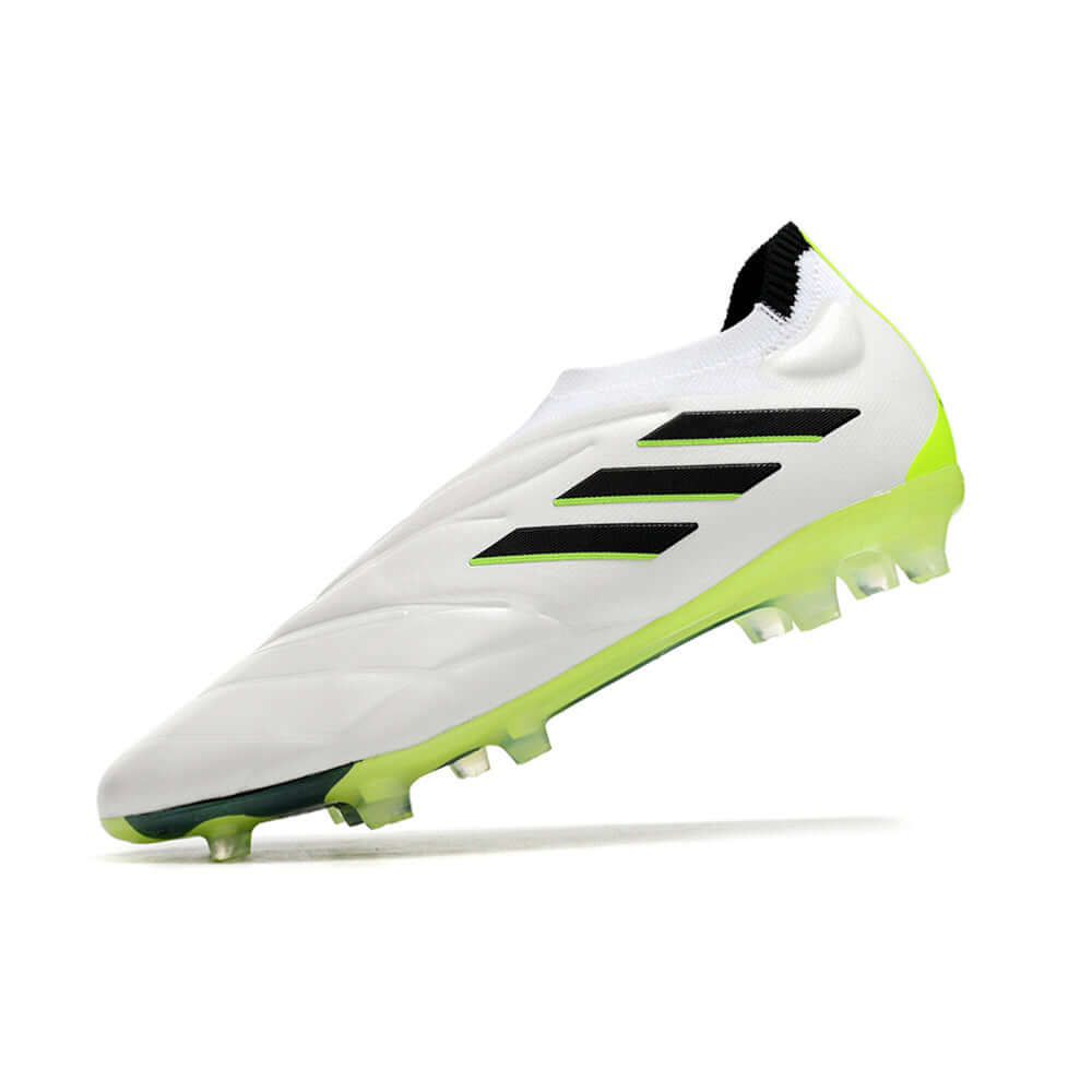 Chuteira Campo Adidas Copa Pure+ FG Branca e Verde 