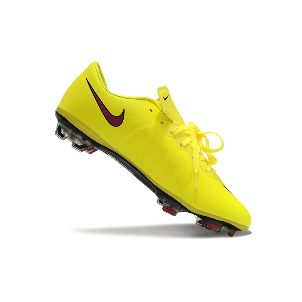 Chuteira Campo Nike Retrô Mercurial Vapor 10 FG Amarela e Rosa