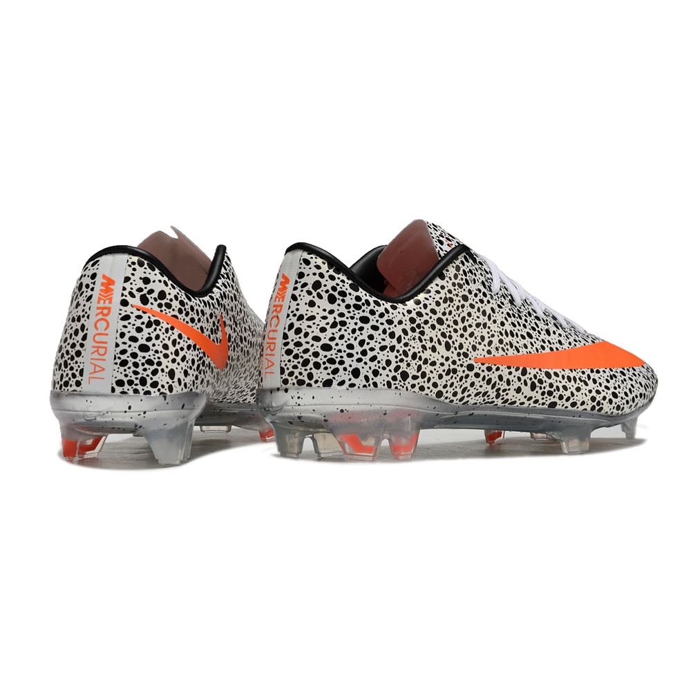 Chuteira Campo Nike Retrõ Mercurial Vapor 10 FG Branca, Preta e Laranja