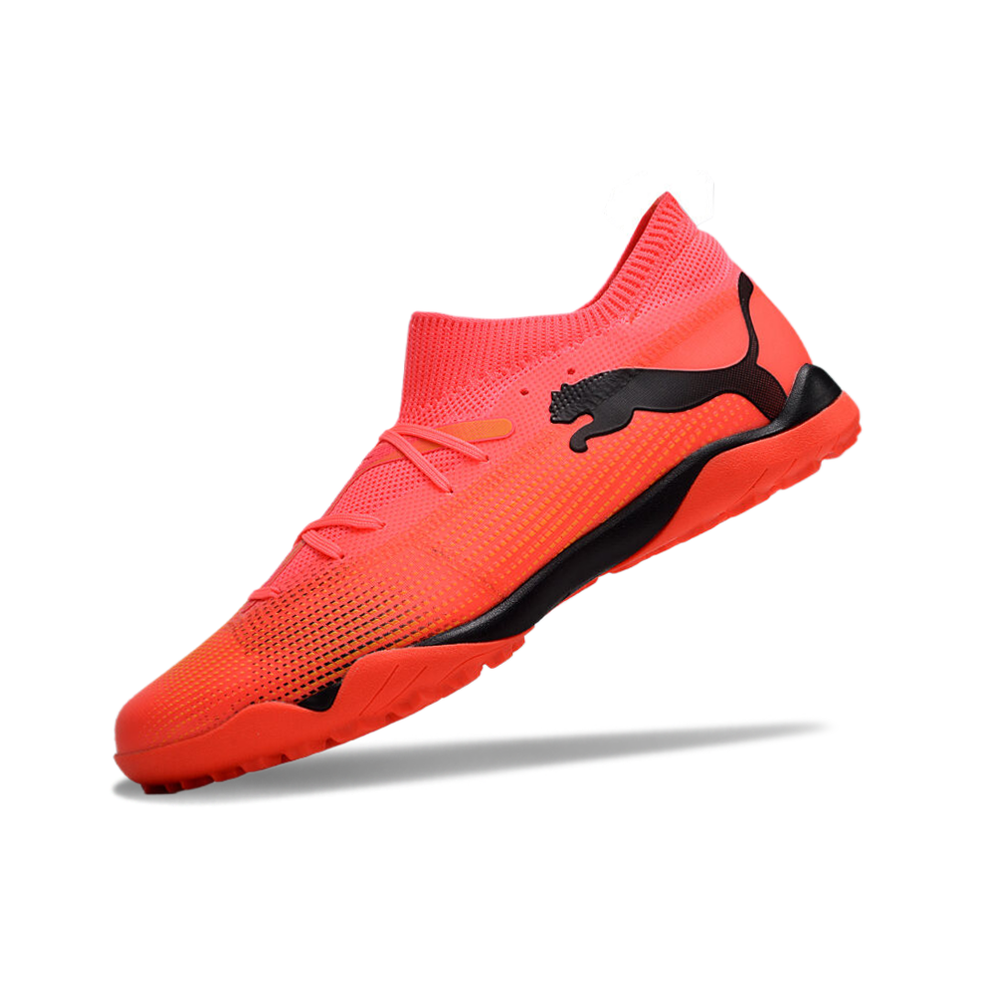 Chuteira Society Puma Future 7 TF Rosa e Preta