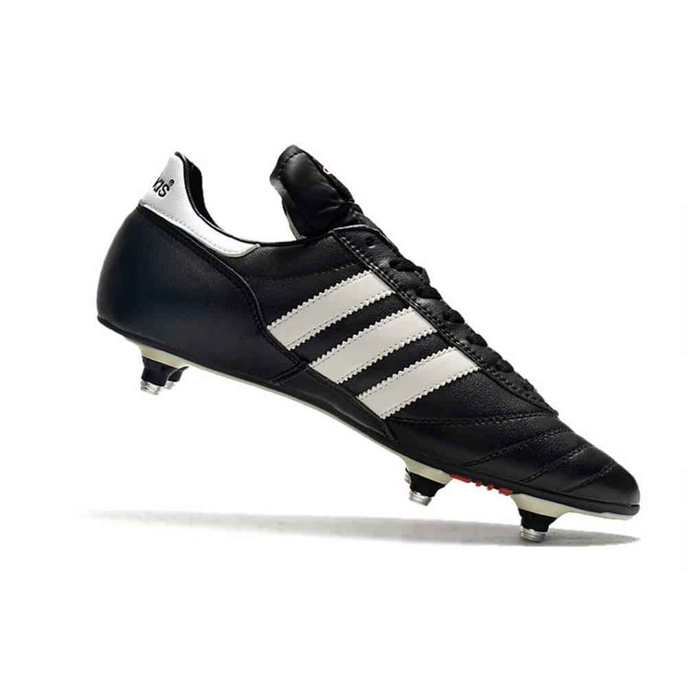 Chuteira Campo Adidas Copa Mundial Team Ponta de Aluminio Preto e Branca