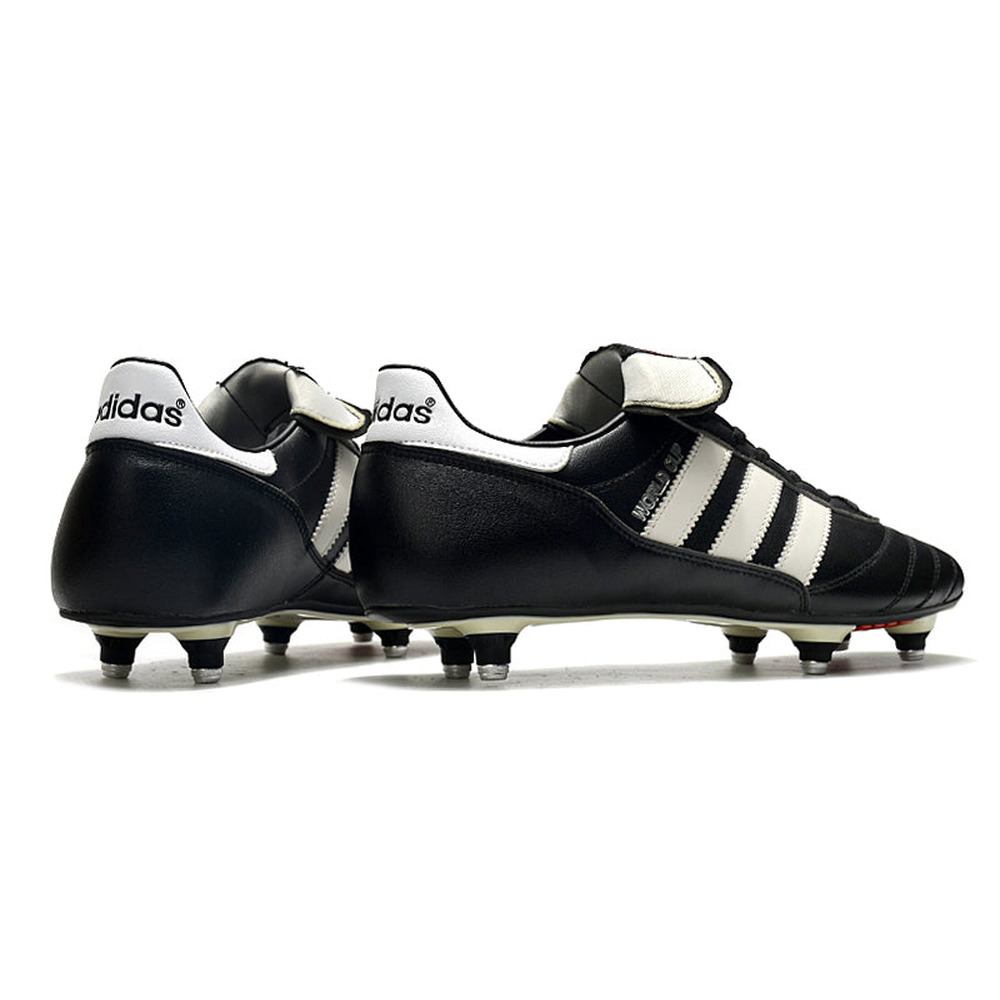 Chuteira Campo Adidas Copa Mundial Team Ponta de Aluminio Preto e Branca