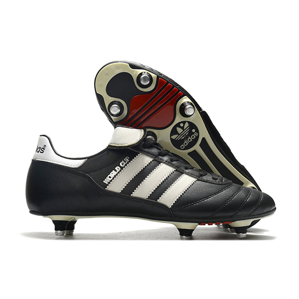 Chuteira Campo Adidas Copa Mundial Team Ponta de Aluminio Preto e Branca