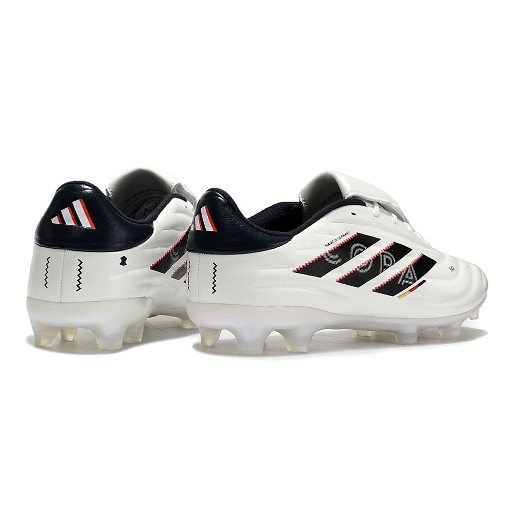 Chuteira Campo Adidas Copa Pure II Elite FG Branca e Preta 